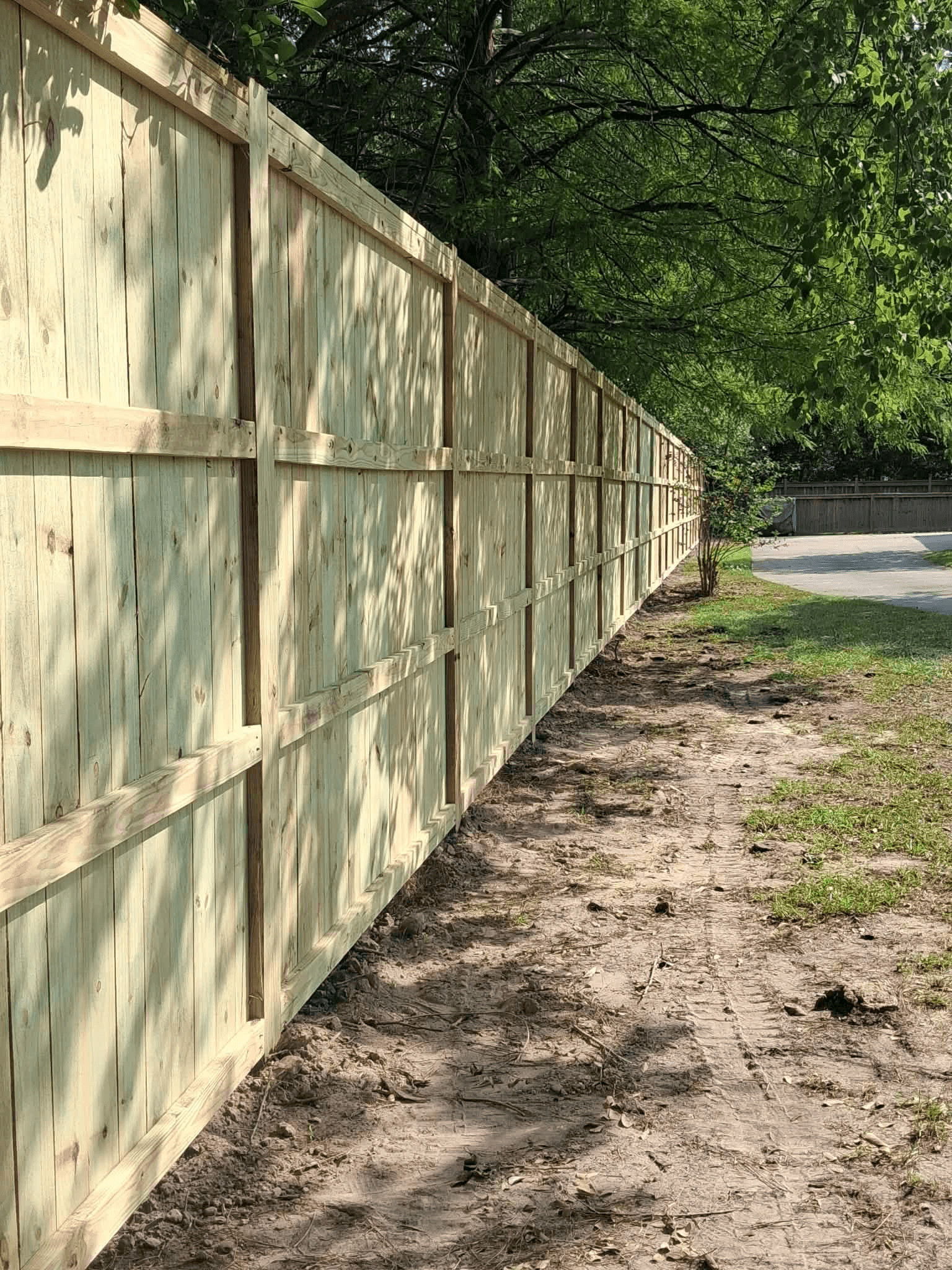 Long-run perimeter fence